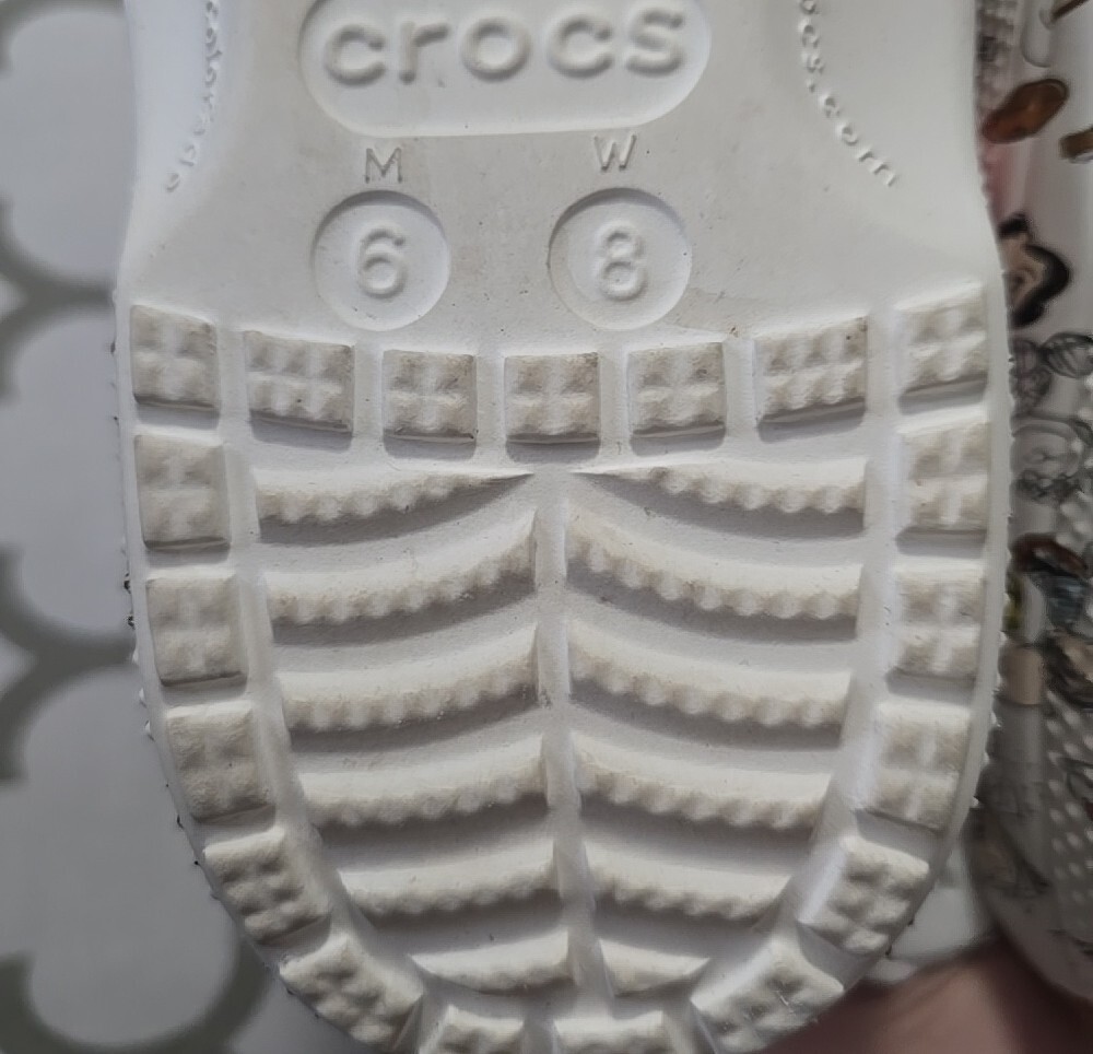Crocs Peanuts Clogs Like New. Size 8 W - Picture 3 of 3